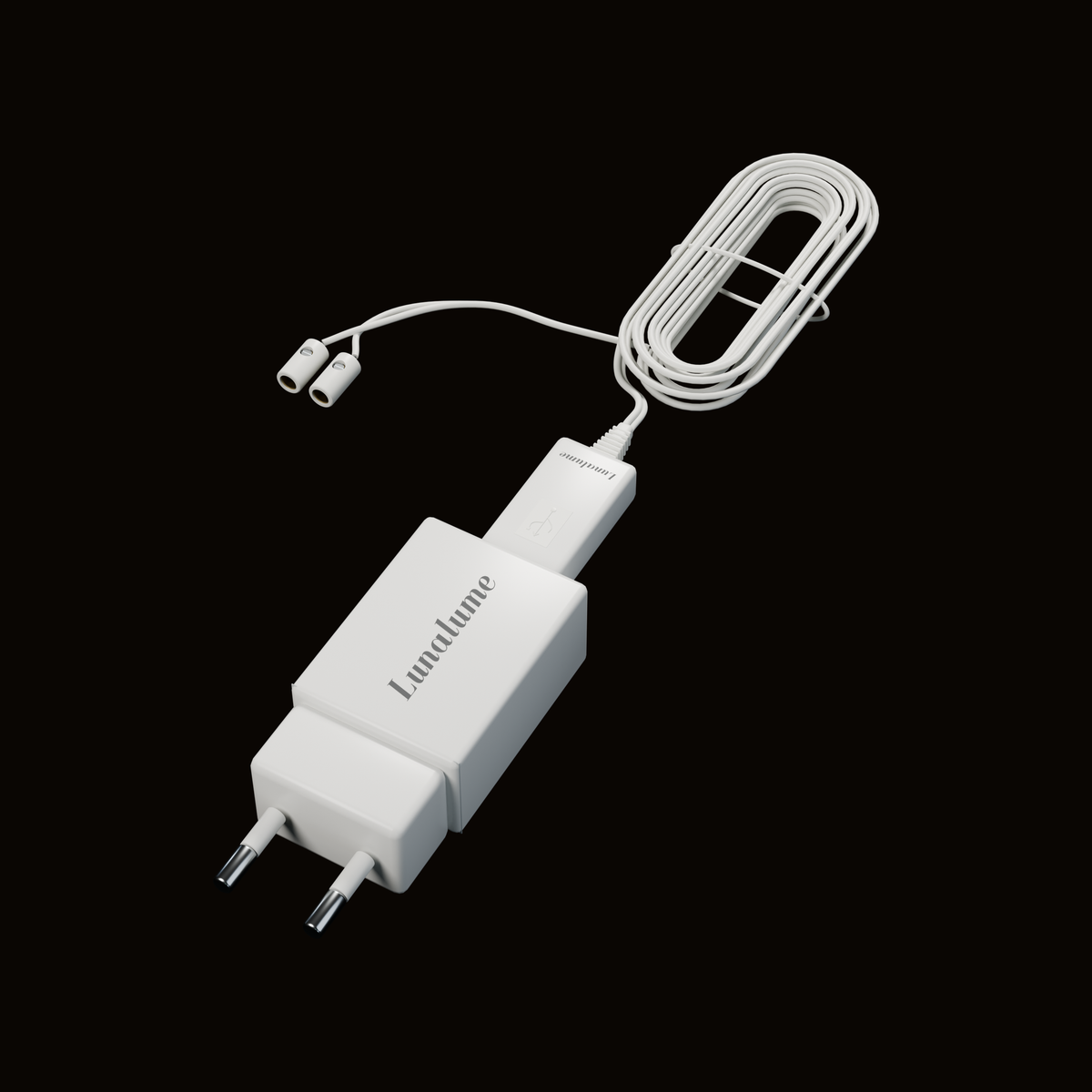 USB-Netzteil mit 6-V-Wandlerkabel: Steckernetzteil mit Lunalume-Schriftzug, eingestecktes Wandlerkabel 2,5 m mit zwei Muffen
